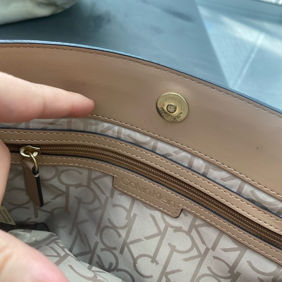 CALVIN KLEIN bag - Picture 4 of 5